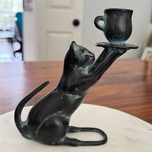 VNTG PATINA BRONZE CAT HOLDING TEA CUP TAPER CANDLE HOLDER 5.5” HIGH